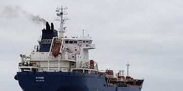 Horror en el río: un marinero mató a su capitán y su primer oficial de buque