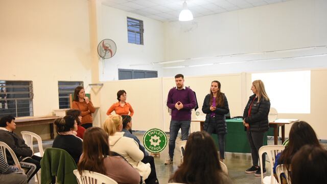 Curso de reciclado y customización de ropa