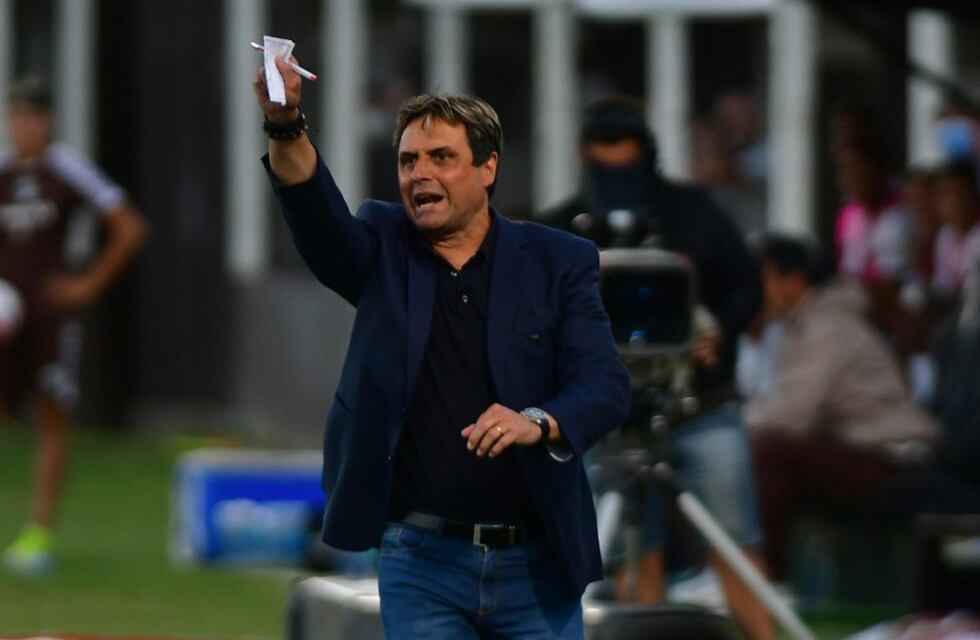 Ángel Hoyos, DT de Talleres: “Sé el camino para dónde vamos”