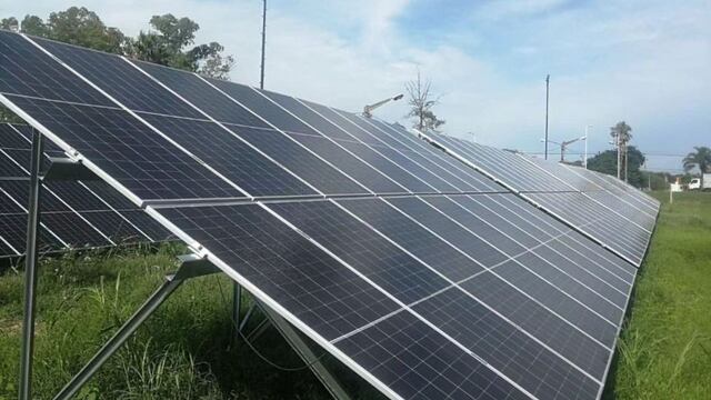 El parque solar comunitario más grande de Argentina que recibe inversores.