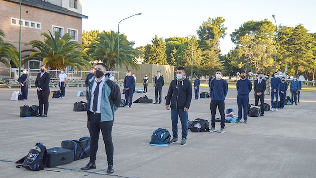 Ingresaron a la Escuela de Suboficiales de la Armada 728 postulantes de todo el país.