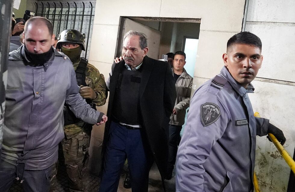 Condenaron al exgobernador José Alperovich a 16 años de prisión por abuso sexual