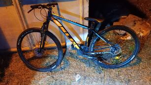 Una de las bicicletas robadas y recuperadas