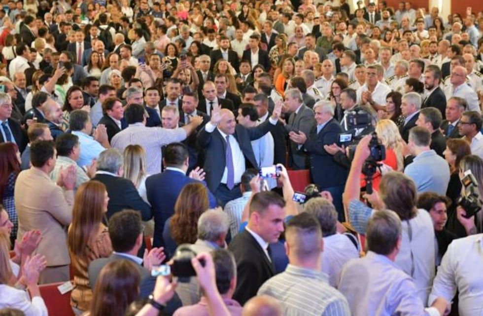 Juan Manzur reasumió como gobernador de Tucumán