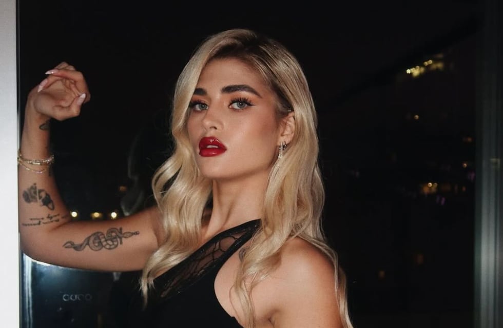 Martita Fort marcó tendencia con un minivestido de encaje y se robó todas las miradas con su look de noche