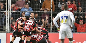 Patronato goleó a Boca en Paraná