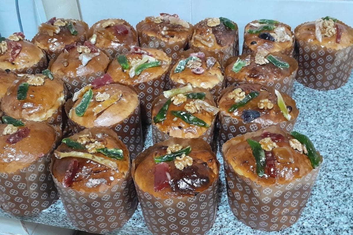 Recetas del Corazón: adultos mayores elaboran pan dulce