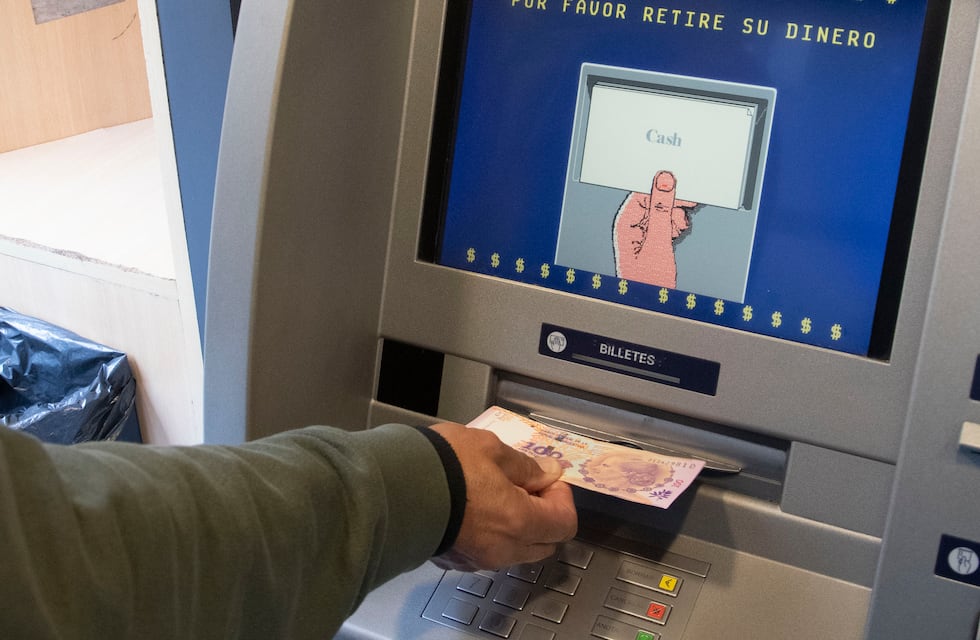 Comenzó el pago del 80% del sueldo a los empleados públicos de la provincia