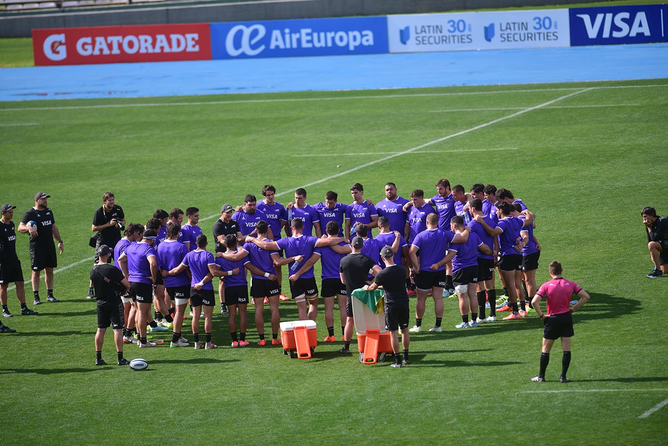 Los Pumas se preparan para el sábado y entrenaron en el Kempes. (Pedro Castillo / La Voz)