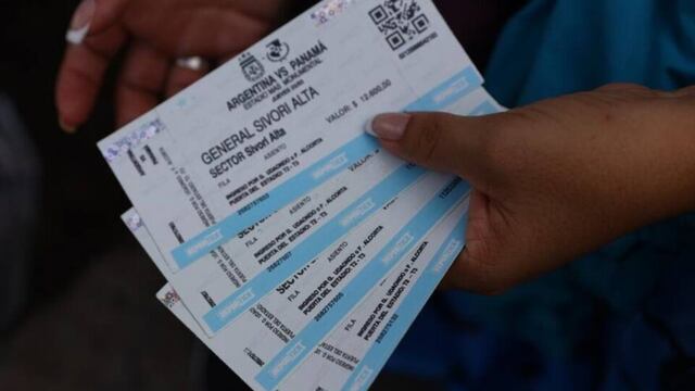 La “ley ómnibus” contempla un apartado donde se refiere a la reventa de entradas de fútbol. Foto: Gentileza Página 12