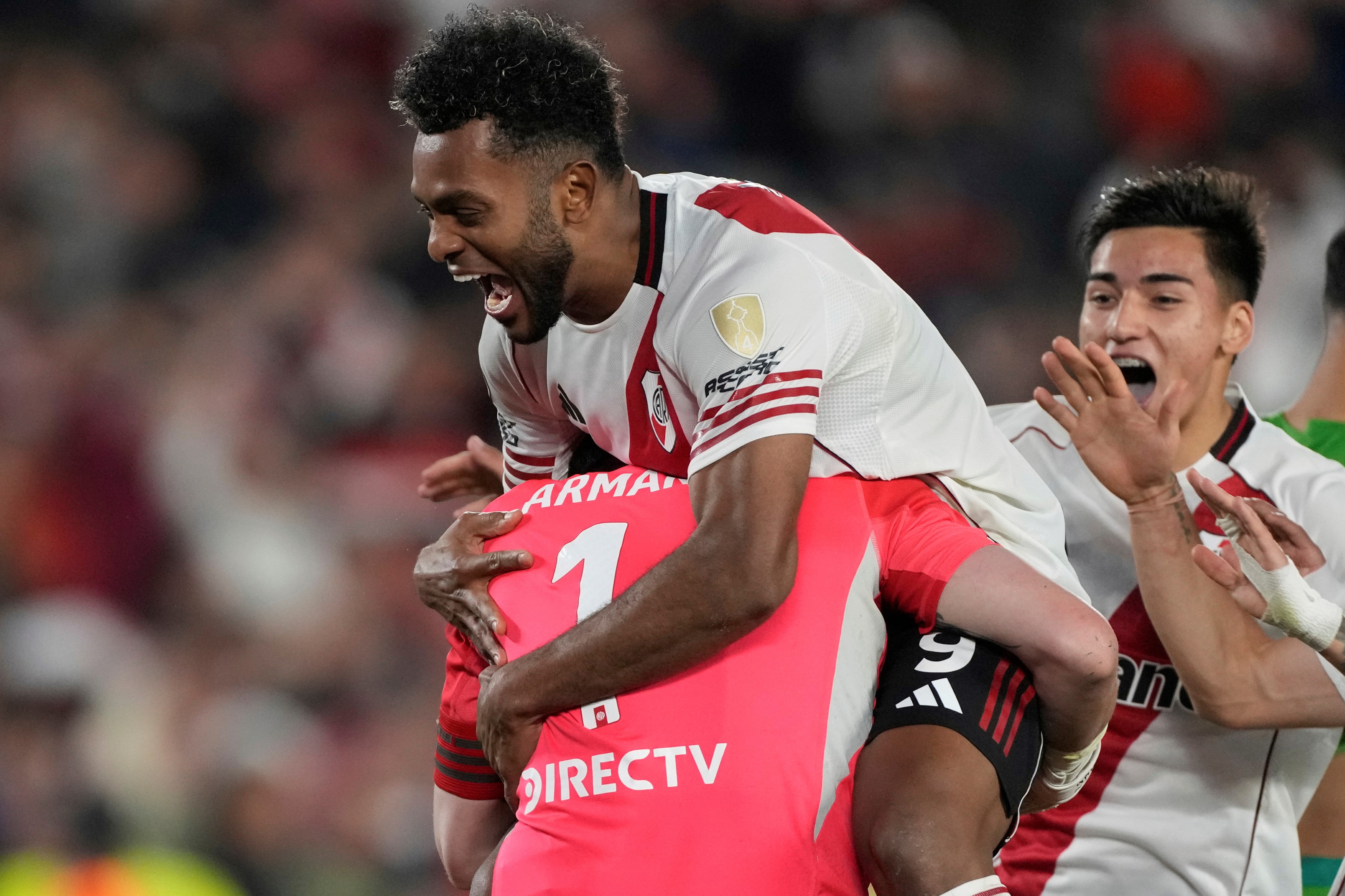 Franco Armani, el héroe en los penales de River ante Libertad. (AP)