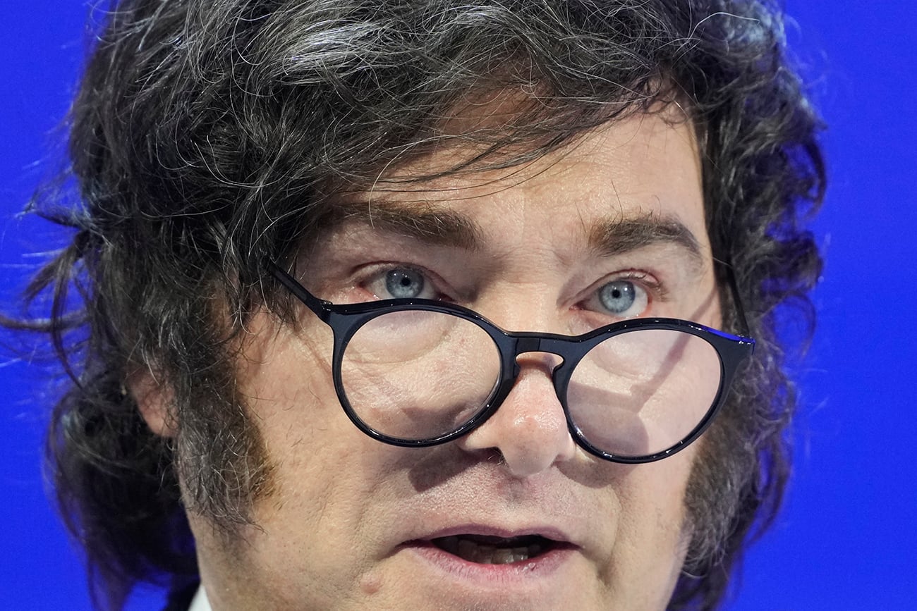 Javier Milei habla durante la reunión anual del Foro Económico Mundial en Davos. (AP)