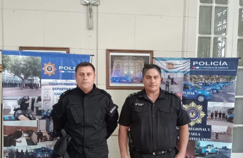 Cayó un bebé de un año a un pozo ciego: dos policías lo rescataron con vida