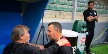 Ricardo Zielinski le ganó holgadamente el duelo a Cristian Fabbiani en el Belgrano-Newell's y lo dejó al borde del precipicio.