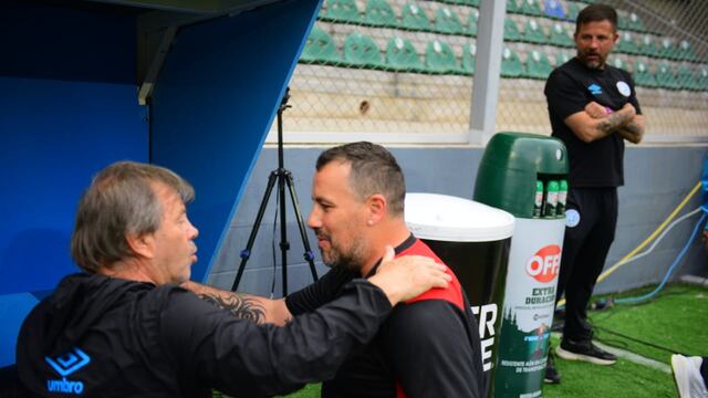 Ricardo Zielinski le ganó holgadamente el duelo a Cristian Fabbiani en el Belgrano-Newell's y lo dejó al borde del precipicio.