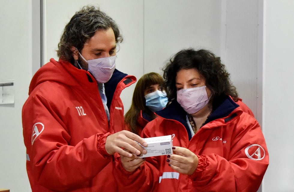 Coronavirus en Argentina: comenzó la distribución de casi 800 mil vacunas de Oxford/AstraZeneca