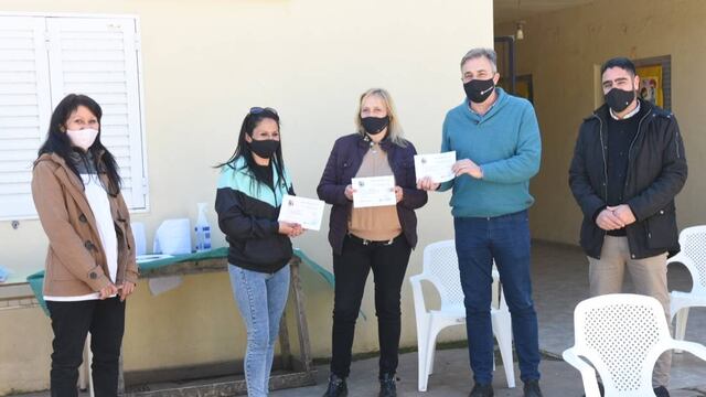 Entrega de primeros Boletos Gratuitos Rurales