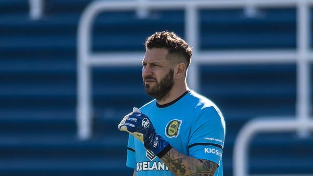 "Fatura" tiene 36 años e ingresó como titular al Estadio Marcelo Bielsa.