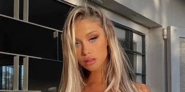 Micro top, mini falda y bucaneras: Agustina Añon mostró su costado más sensual con un look al estilo ‘Barbie’