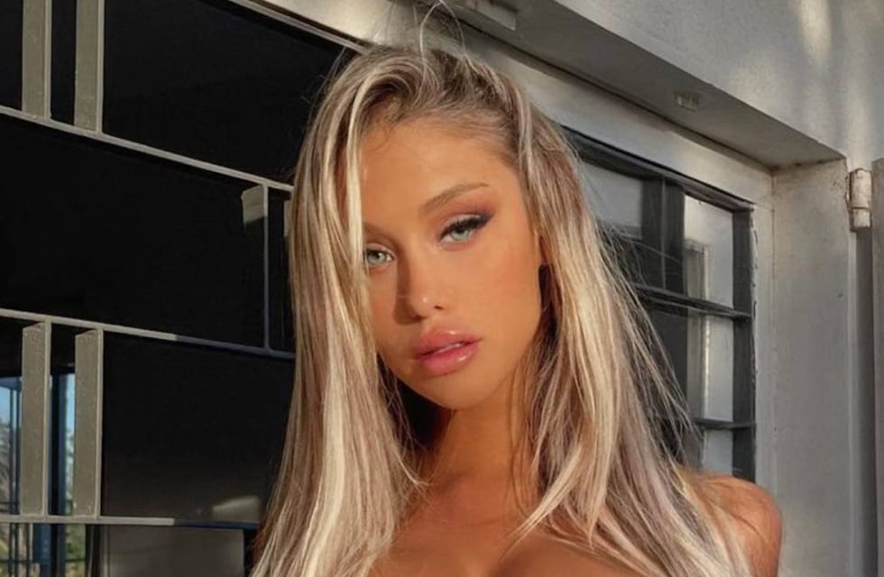 Agustina Añon se llevó todas las miradas con un look total black y repleto de transparencias