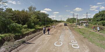 Camino a Capilla de los Remedios (Google Street View).