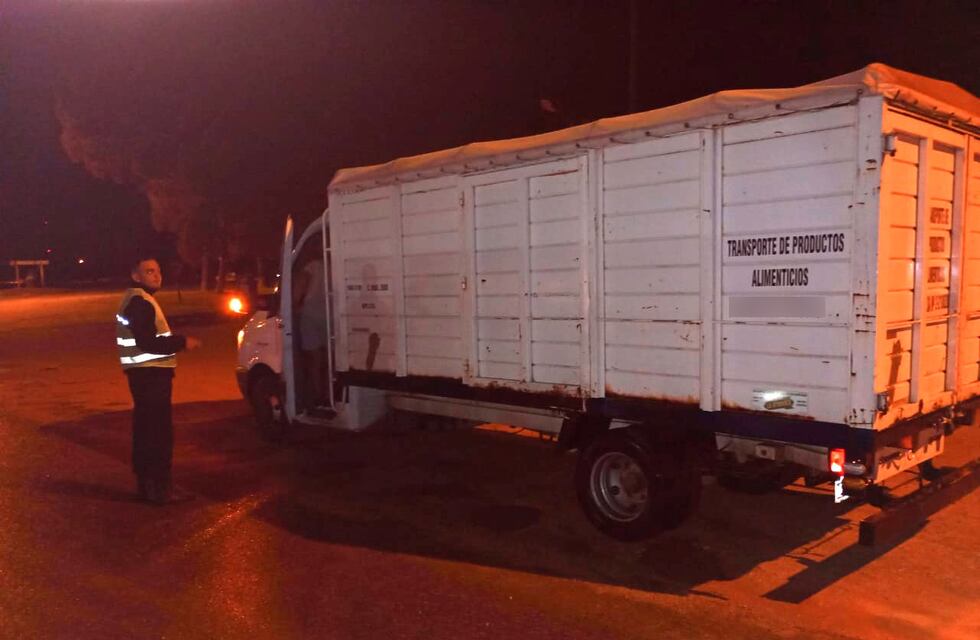 Controles de tránsito en los accesos a Copetonas y Reta