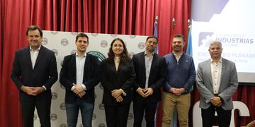 Se llevó a cabo el “Encuentro Plenario Industrial” en el Centro Comercial e Industrial de Rafaela y la Región