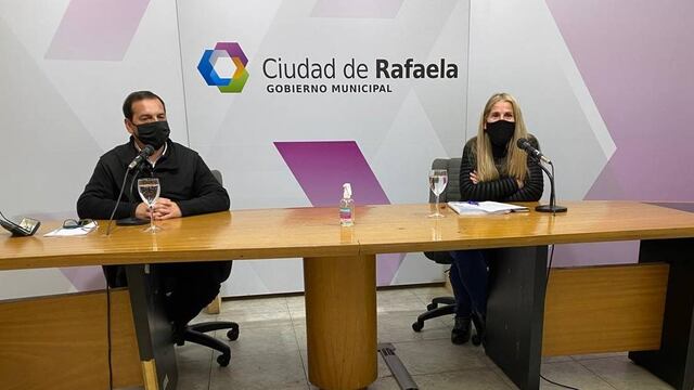 Gabriel Frattini y María Cristina Beldoménico, en el comienzo de un nuevo curso de "Mi Primera Licencia de Conducir"