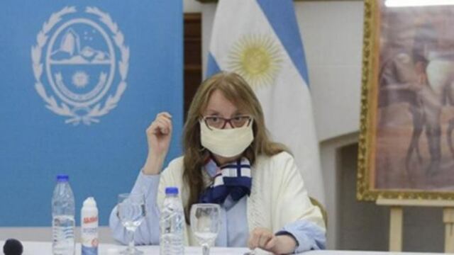 La gobernador firmó el decreto que establece DISPO para todas las localidades