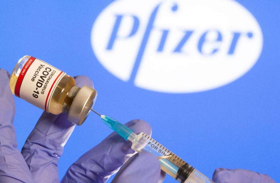 Cómo funciona la maleta de ultrafrío para transportar la vacuna de Pfizer