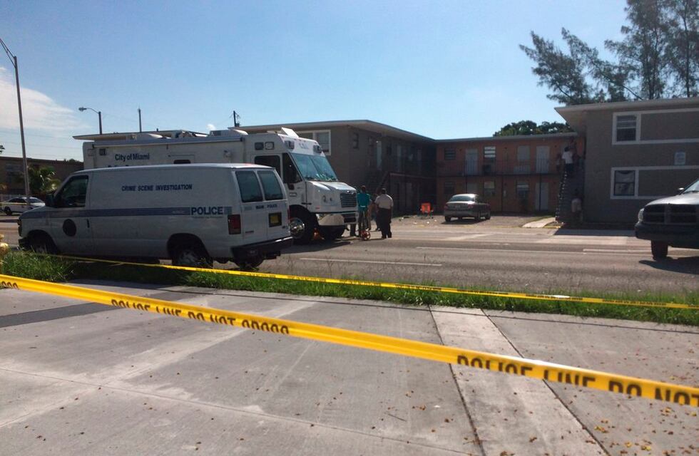 Al menos dos muertos y más de 25 heridos en un tiroteo en Miami