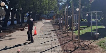 Comenzaron los arreglos en la Plaza 25 de Mayo