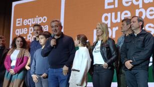 El ex diputado nacional festejó con familia y aliados en el Mercado del Patio.