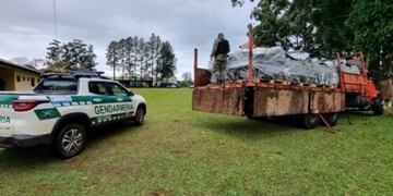 Contrabando en Bernardo de Irigoyen: secuestran un camión repleto de cables de alta tensión con un valor millonario.