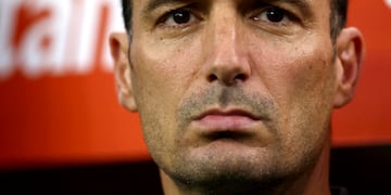 Fútbol - Copa América 2024 - 
Quarter final - Argentina contra 
Ecuador - NRG Stadium, Houston, 
Texas, Estados Unidos - 4 de 
julio de 2024 El entrenador 
argentino Lionel Scaloni antes 
del partido REUTERS/Agustin 
Marcarian