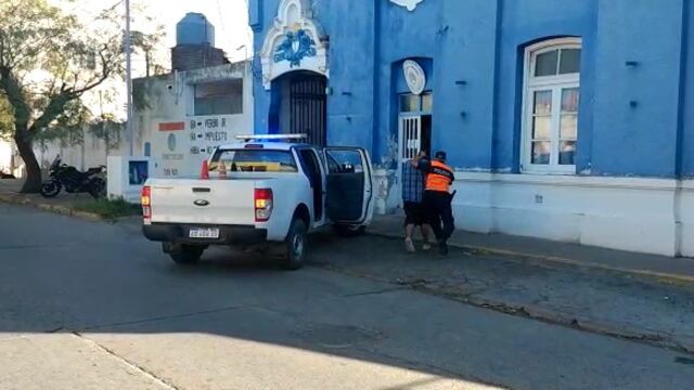 Dos detenidos por intentar ingresar a una vivienda