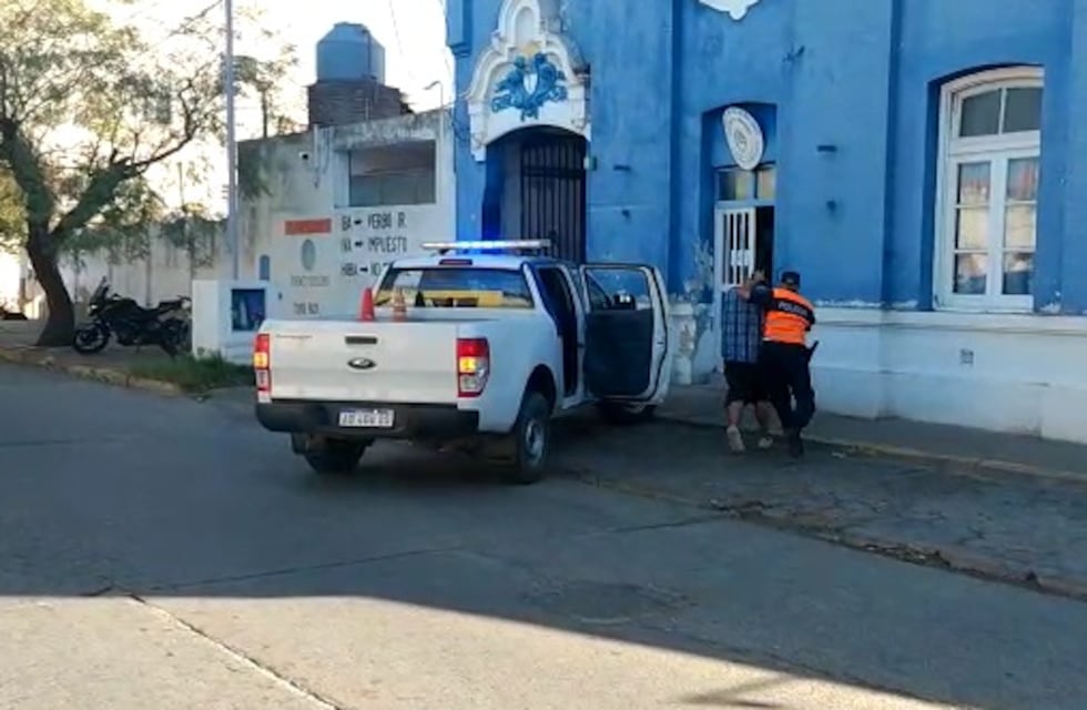 Intentaron ingresar a una vivienda y fueron detenidos