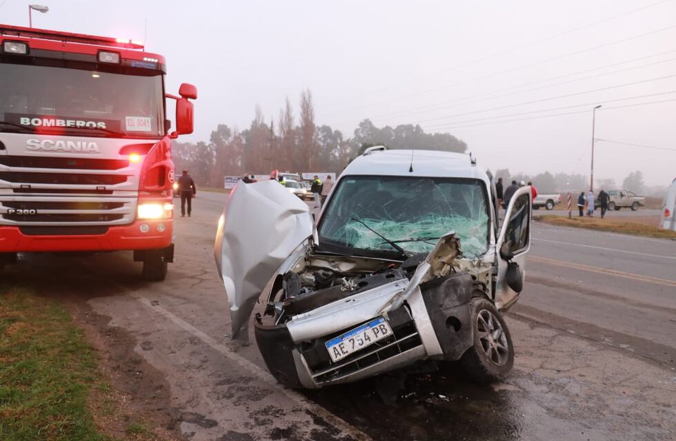 Fuerte choque en ruta 228 y Monteagudo: dos personas hospitalizadas