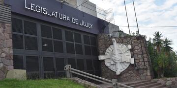 La Legislatura de Jujuy tendrá desde este jueves una nueva conformación, tras los comicios del pasado 27 de junio.