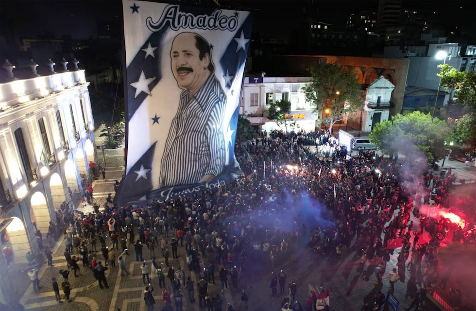 Emoción en Talleres: la estatua de Amadeo Nuccetelli ya late en el corazón de Córdoba