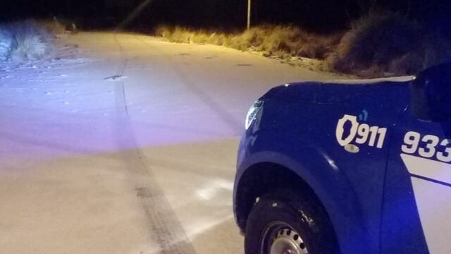 La nieve, sobre el asfalto de la ruta provincial que une a la ciudad de Córdoba con el Valle de Traslasierra.