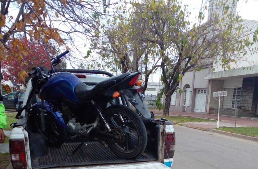 Otras tres motos retenidas
