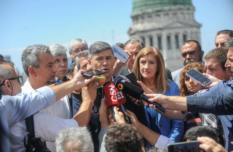 Passerini anticipó el nuevo precio del transporte urbano en Córdoba: “Es inviable”
