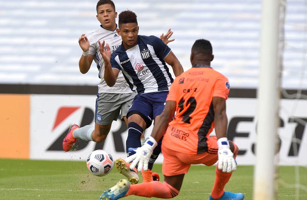 Talleres quedó a tiro en la Sudamericana: empató el Emelec