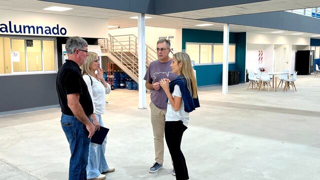 Luis Castellano recorrió el nuevo edificio de la UNRaf
