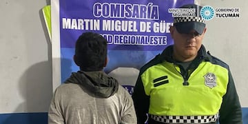 Demorado por hostigamiento.