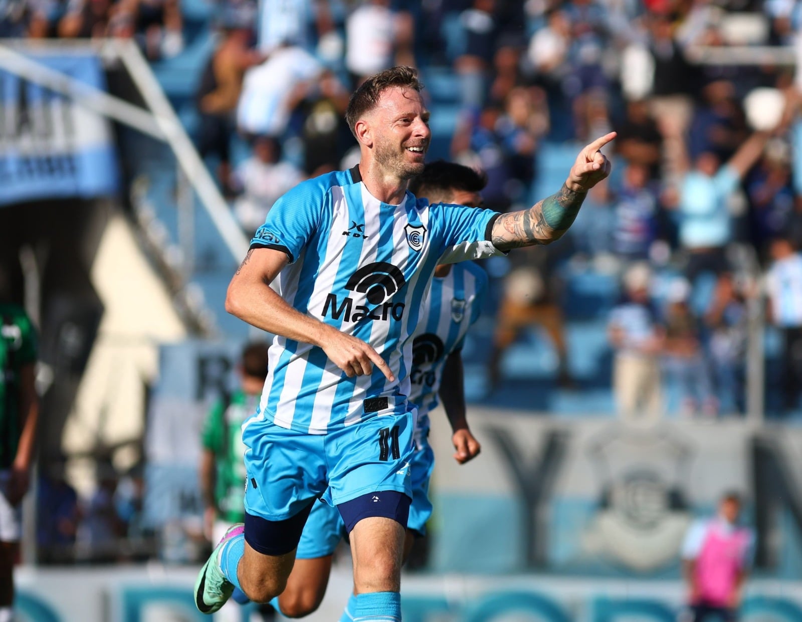 Cristian “Polaco” Menéndez quiere repetir su grito sagrado, como aquel doblete que le dio el triunfo al “Lobo” en el último cruce ante el “Torito”.