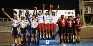 Concordienses campeones de ciclismo en Mar del Plata.
