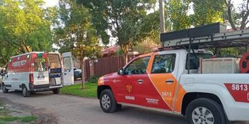 Padre e hijo resultaron electrocutados en Los Alelíes al 100, en el barrio Brigadier López