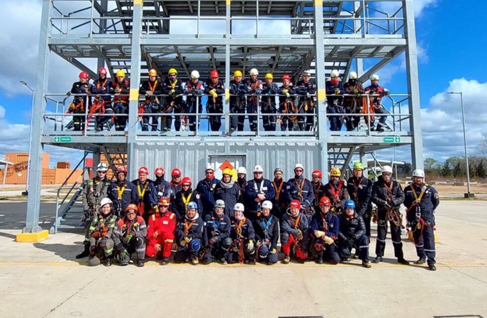 Bomberos de Tres Arroyos se capacitaron en Tapalqué